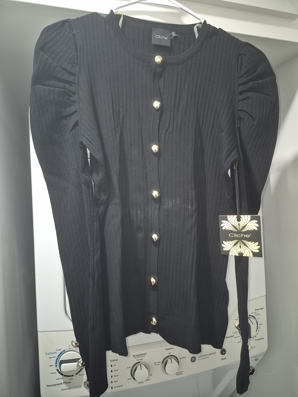 Cliché Black Ribbed Button-Down Puff Sleeve Top